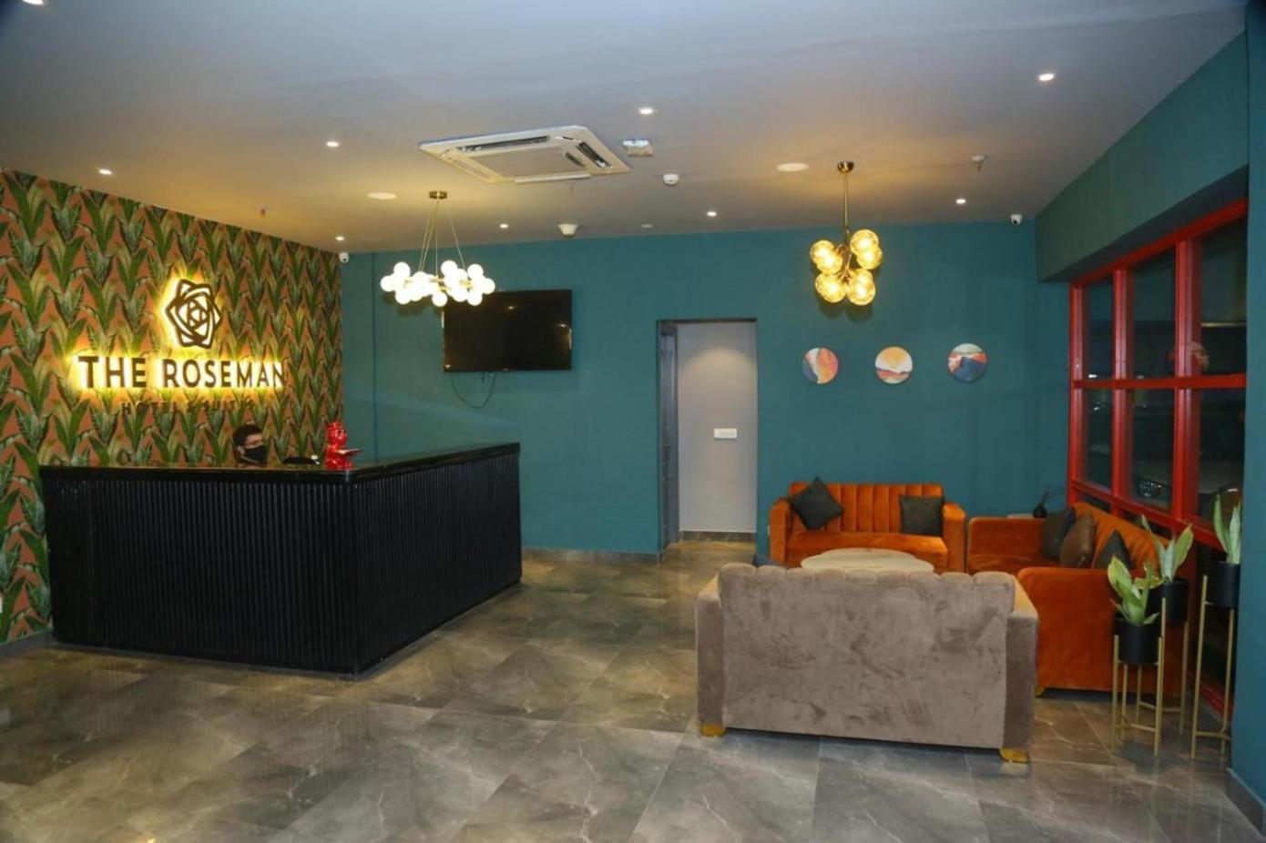 The Roseman Hotel & Suites Ghaziabad Eksteriør billede